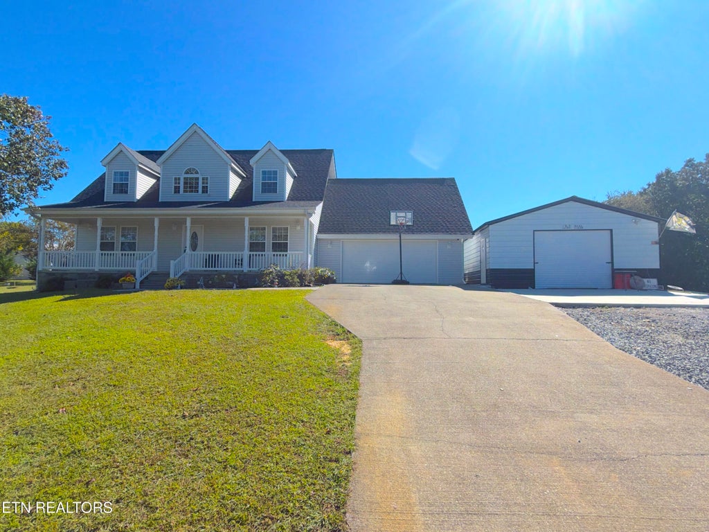 Photo of 2833 English Valley Lane, Sevierville, TN 37876 (MLS # 1358153)