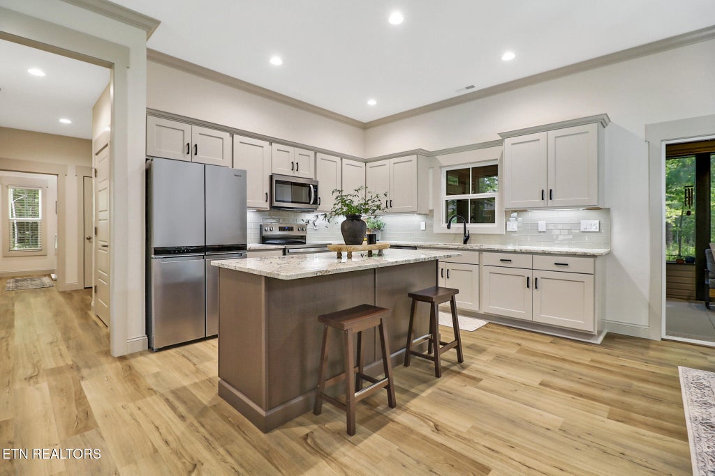 Photo of 106 Tavistock Lane, Fairfield Glade, TN 38558 (MLS # 1353113)