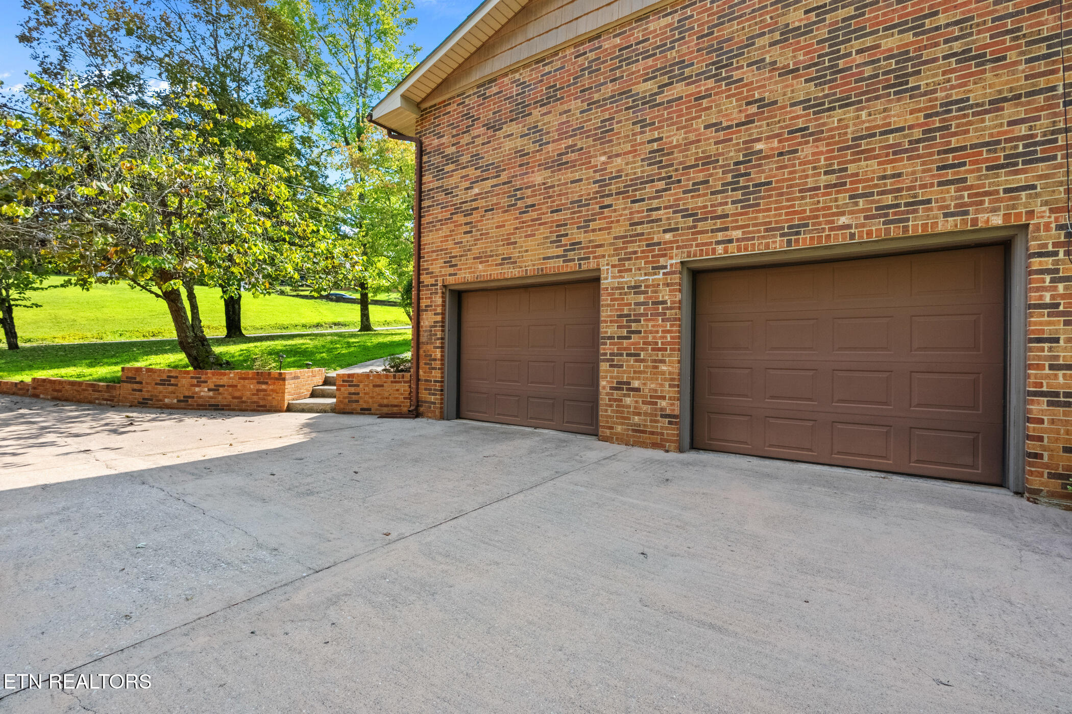 406 Farmer Hollow Rd