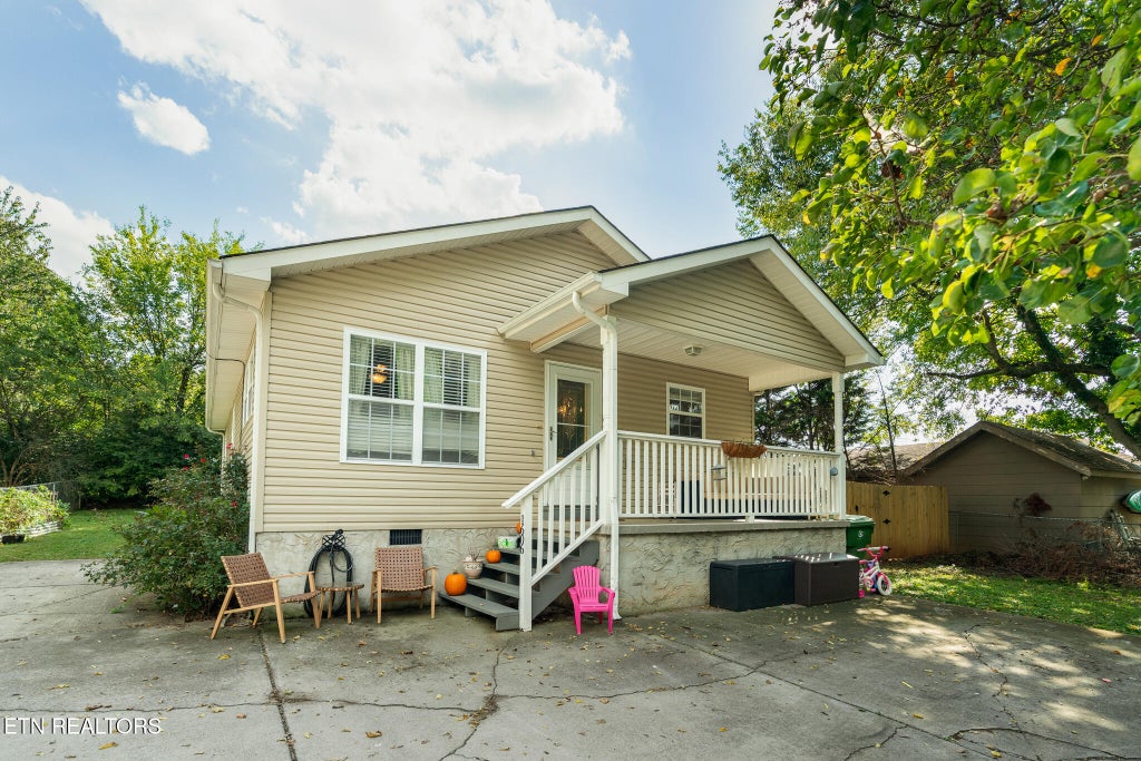 Photo of 1606 Sevierville Rd, Maryville, TN 37804 (MLS # 1359285)