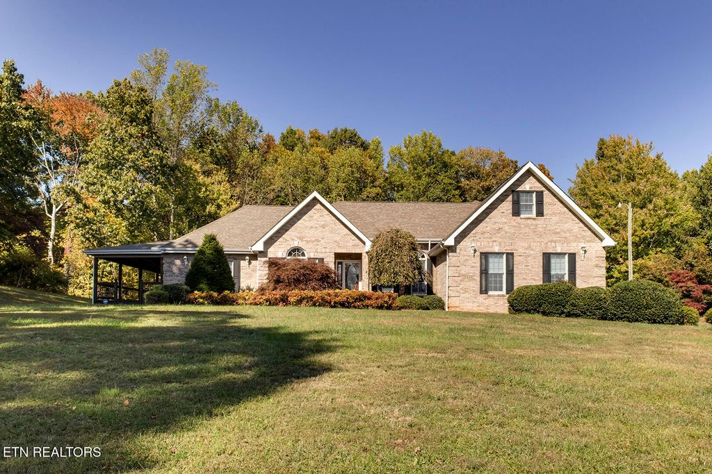 Photo of 214 Woodhaven Drive, Vonore, TN 37885 (MLS # 1285231)