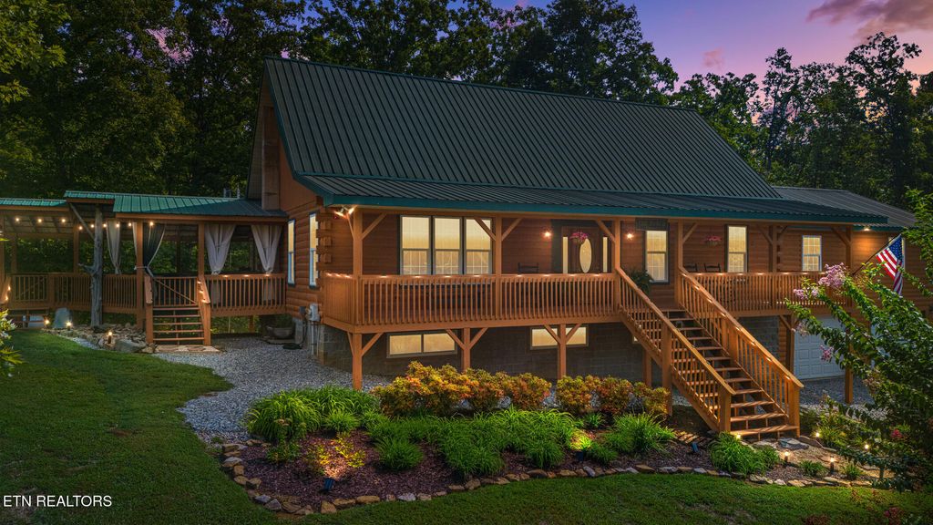 Photo of 2516 Edgewater Lane Ln, Dandridge, TN 37725 (MLS # 1315121)