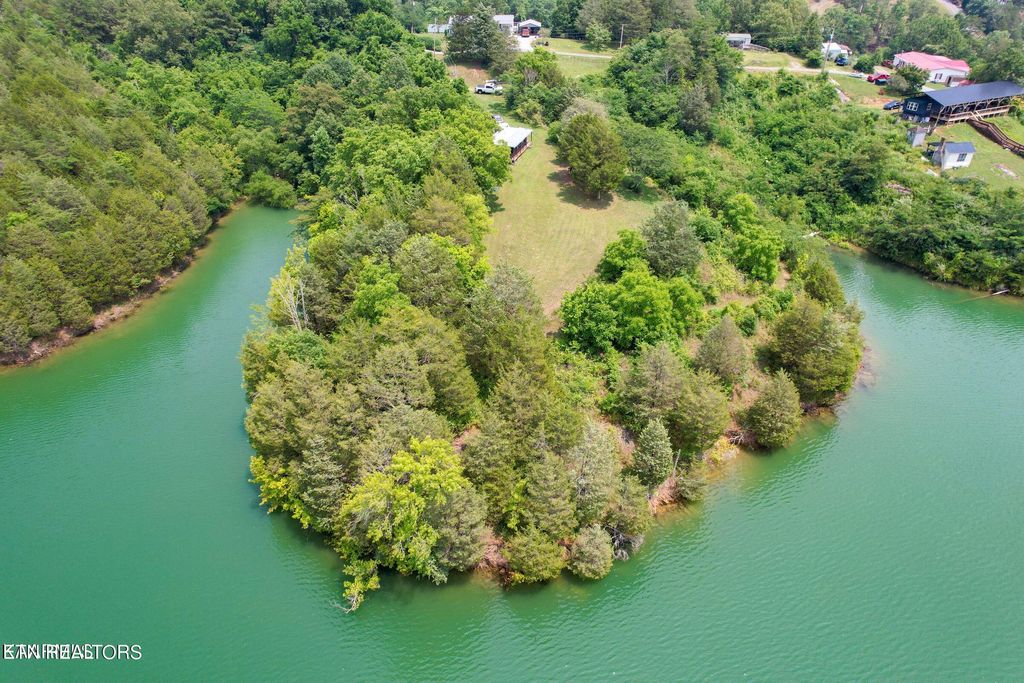 Photo of 2751 Von Hill Rd, Dandridge, TN 37725 (MLS # 1342146)