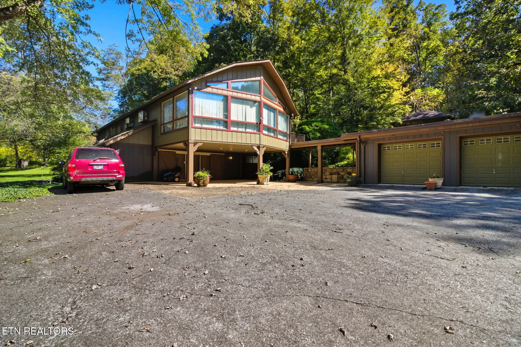 1356 Jayell Rd