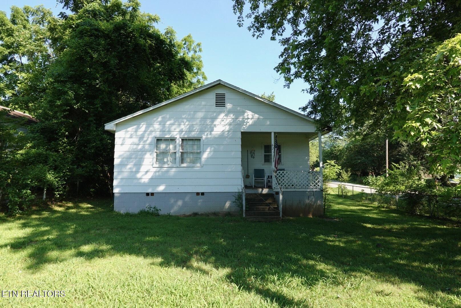 626 N Chamberlain Ave