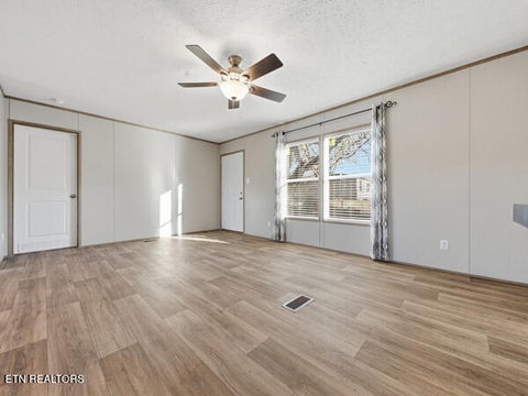 Tiny photo for 135 Gamble Lane, LaFollette, TN 37766 (MLS # 1343320)