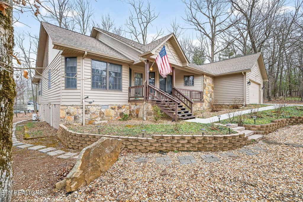 Photo of 29 Overlook Terrace, Crossville, TN 38558 (MLS # 1331619)