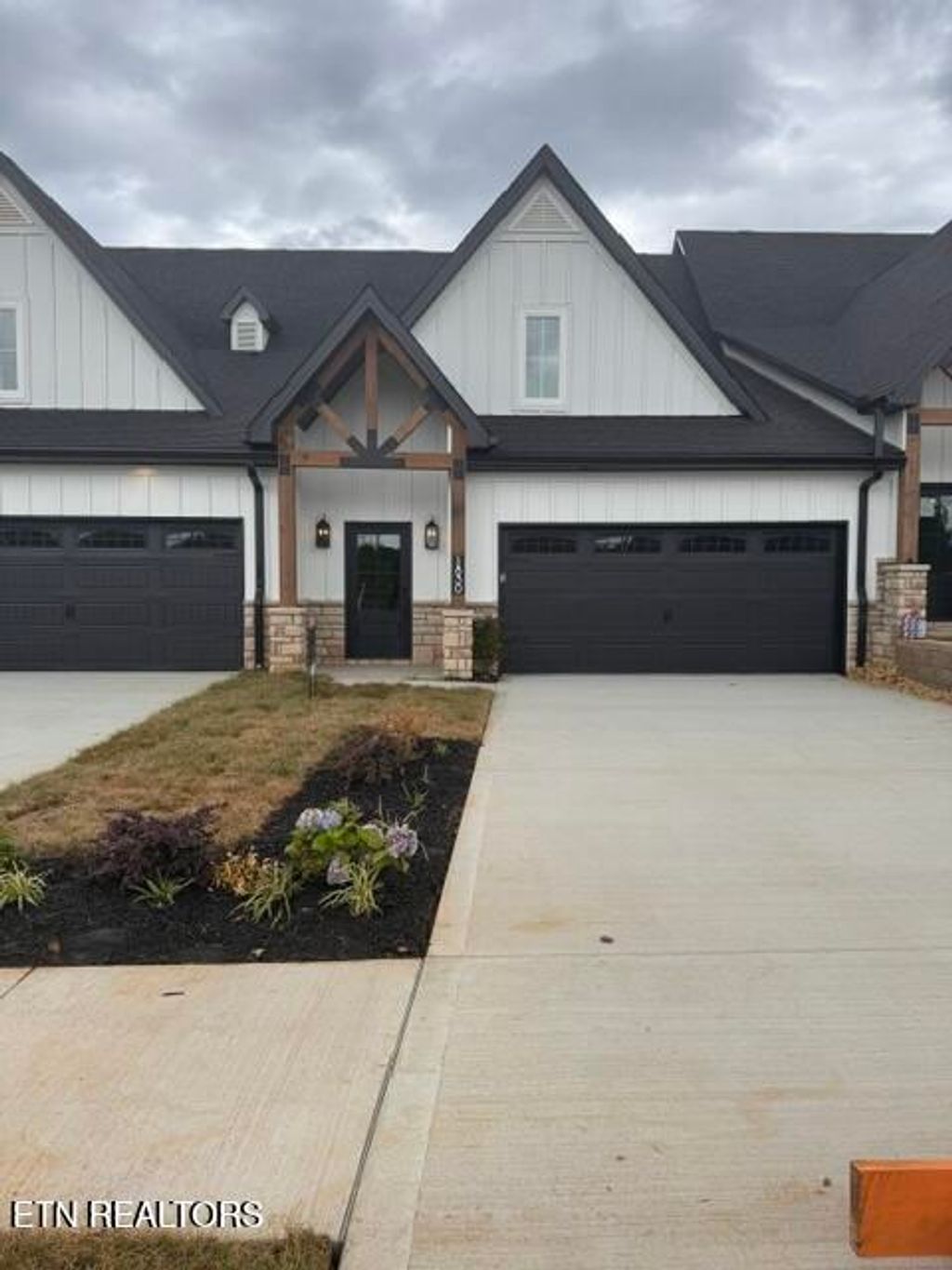 Photo of 1830 Poplar Springs Place Place, Maryville, TN 37803 (MLS # 1349149)