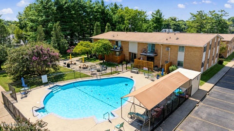 Tiny photo for 3104 N Broadway St #B16, Knoxville, TN 37917 (MLS # 1354536)