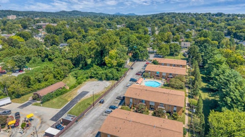 Tiny photo for 3104 N Broadway St #B16, Knoxville, TN 37917 (MLS # 1354536)