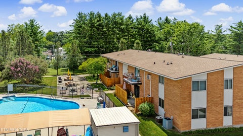 Photo of 3104 N Broadway St #B16, Knoxville, TN 37917 (MLS # 1354536)