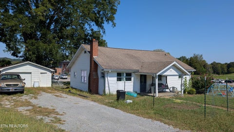 Tiny photo for 1933 Mountain Rd, Andersonville, TN 37705 (MLS # 1355668)