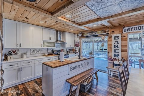 Tiny photo for 205 County Road 500, Englewood, TN 37329 (MLS # 1317468)