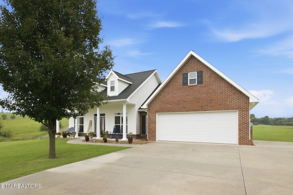 Photo of 1977 Rays Gap Rd, Sevierville, TN 37876 (MLS # 1349326)