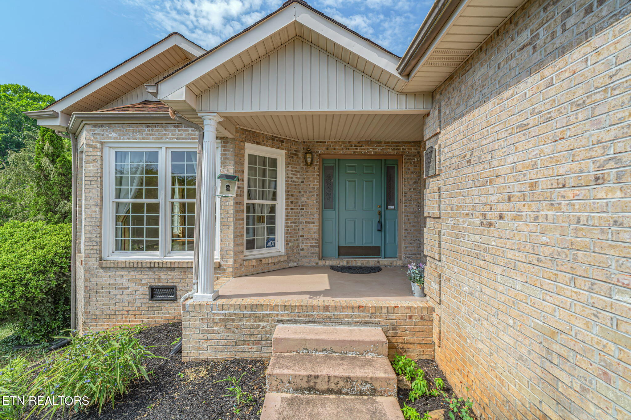 109 Farmington Place
