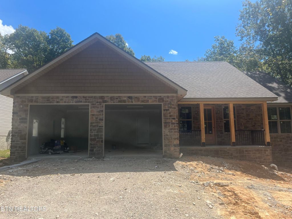Photo of 382 St George Drive, Crossville, TN 38571 (MLS # 1304117)