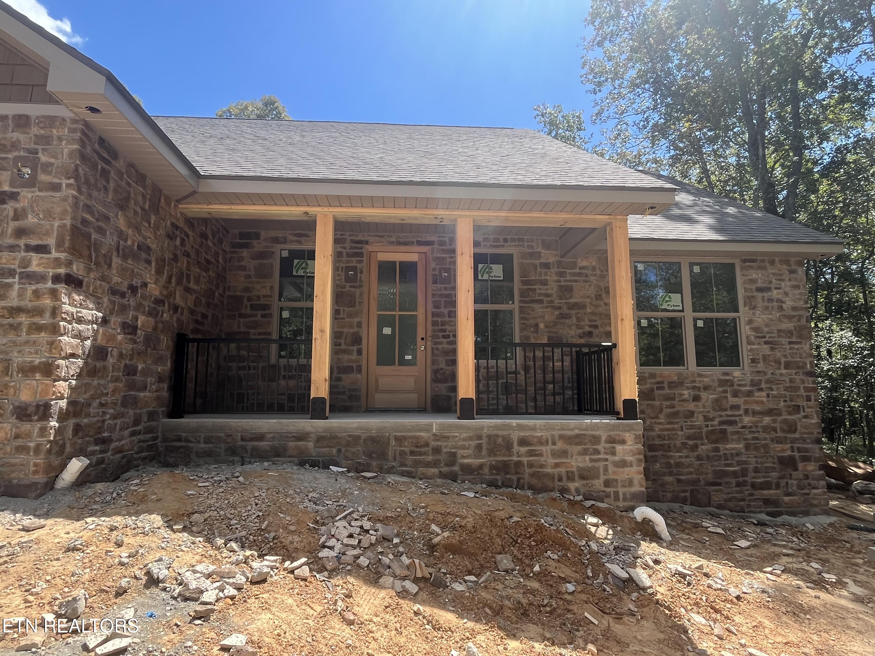 382 St George Drive