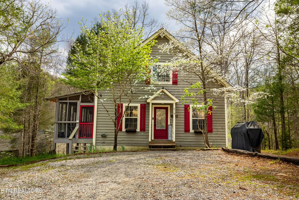 Photo of 516 Clearwater Circle, Townsend, TN 37882 (MLS # 1335595)