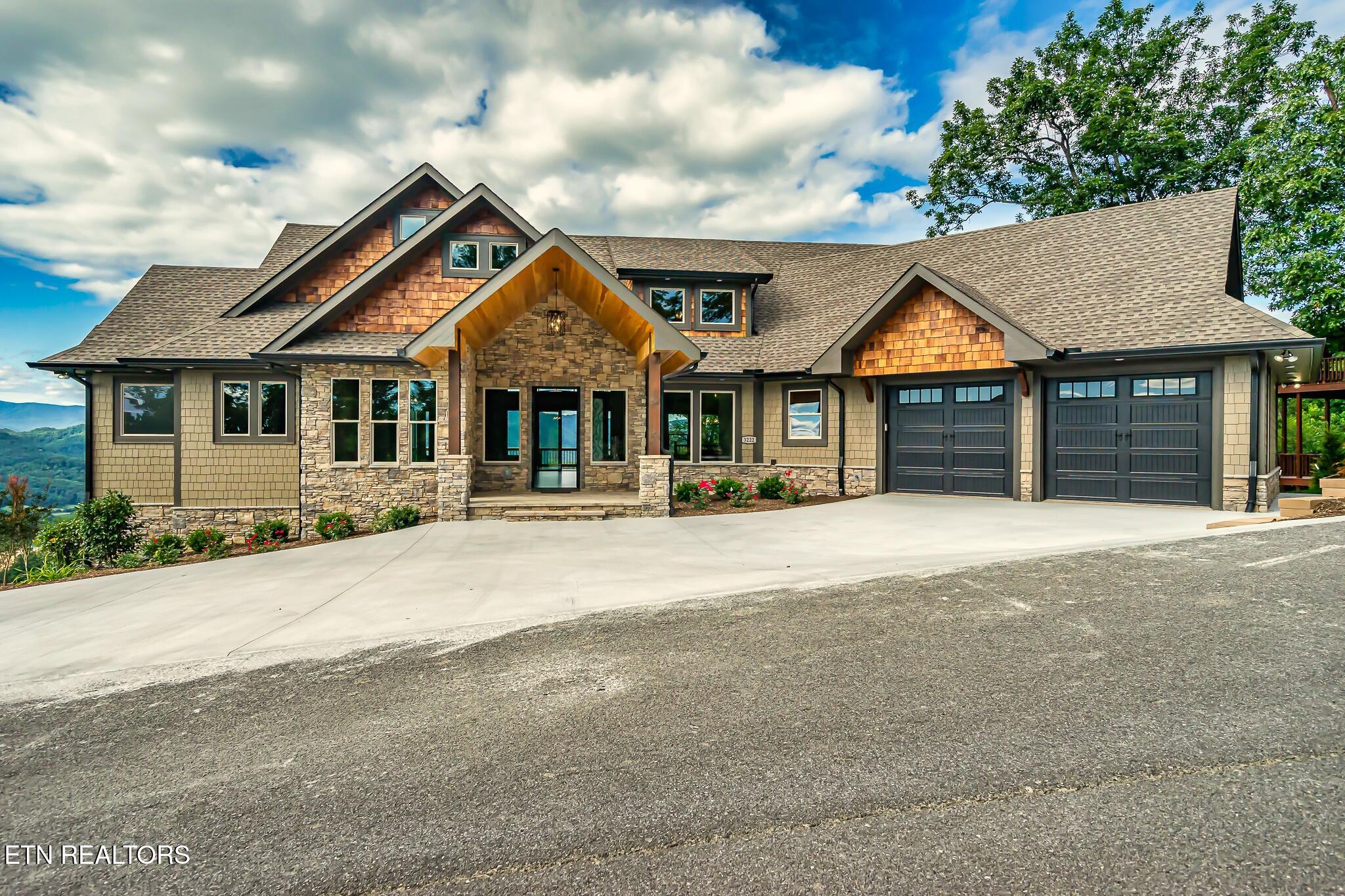3222 Laurel Cove Tr