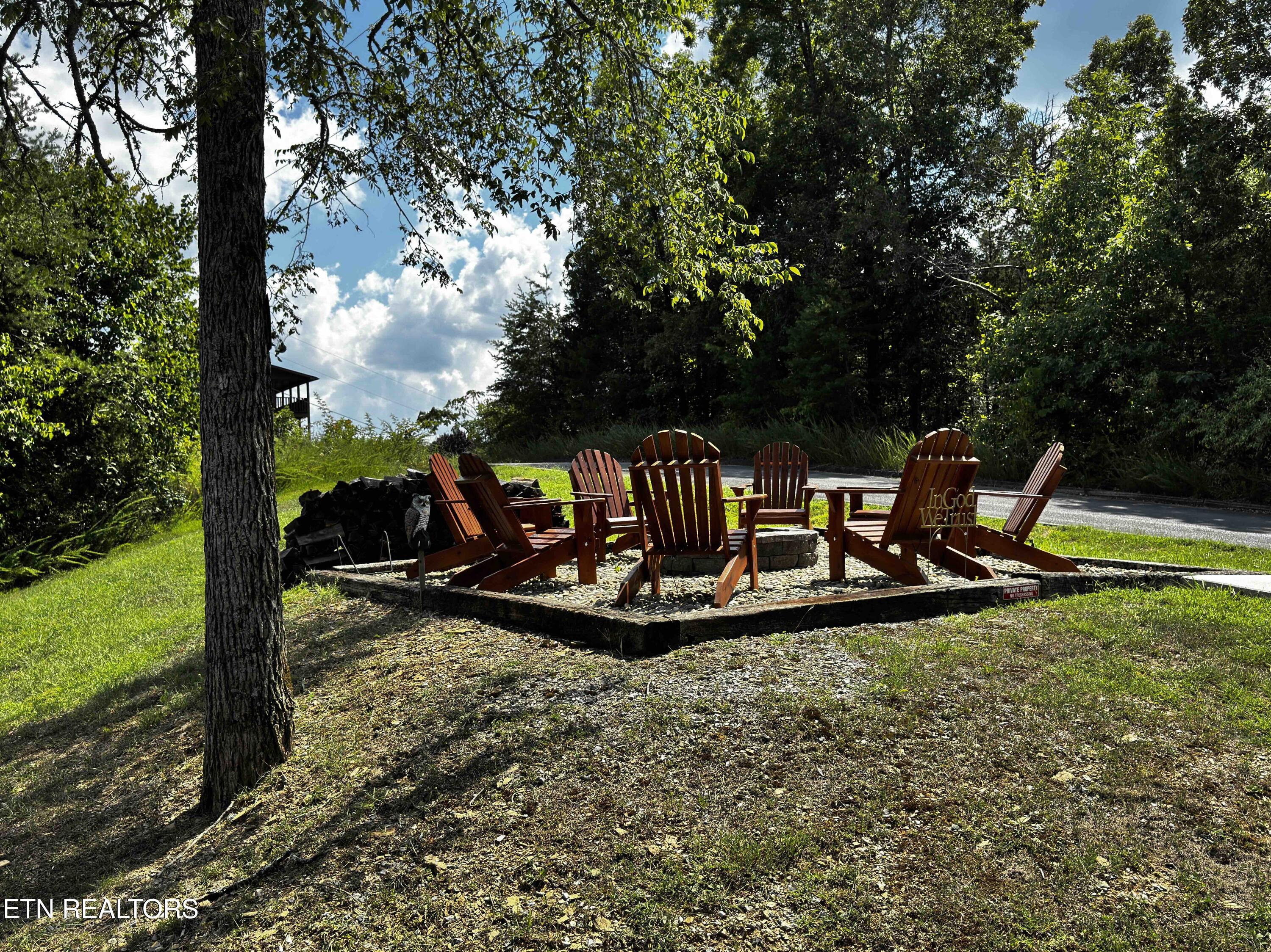 406 Oak Sky Way