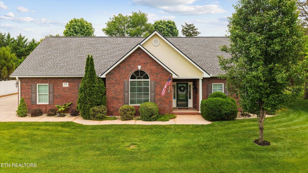 Photo of 7030 Wyndham Pointe Lane, Knoxville, TN 37931 (MLS # 1339789)