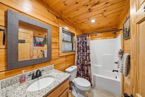 Tiny photo for 1007 Street of Dreams, Gatlinburg, TN 37738 (MLS # 1326065)