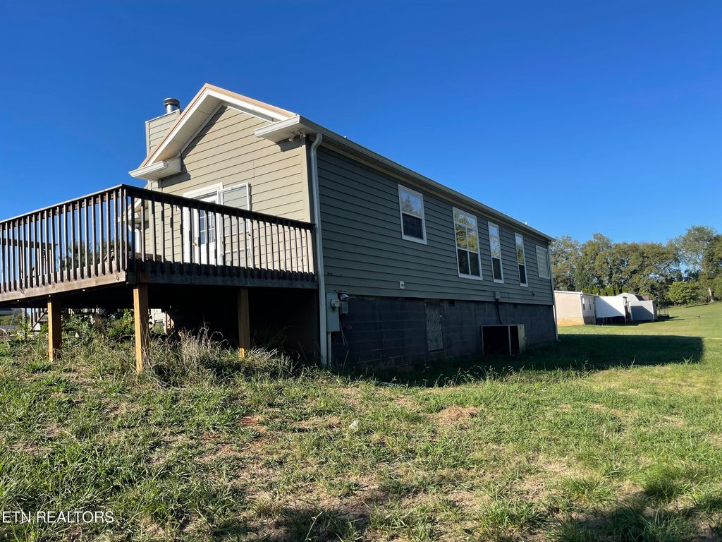 Photo of 143 Twelve Oaks Drive, Madisonville, TN 37354 (MLS # 1275562)