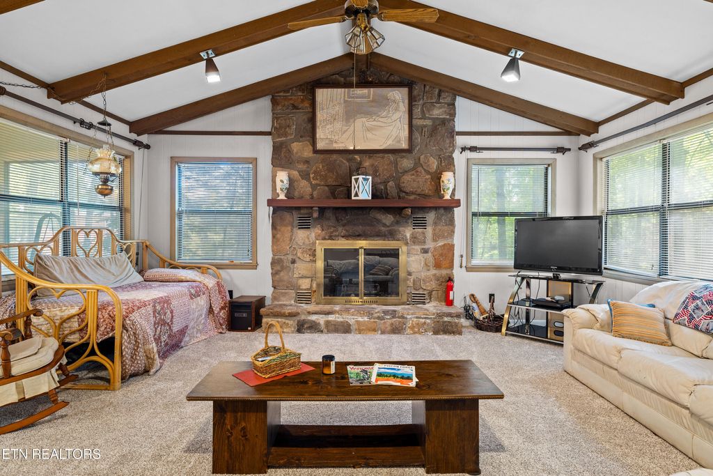 Photo of 1062 N Ridge Place, Sevierville, TN 37876 (MLS # 1318061)