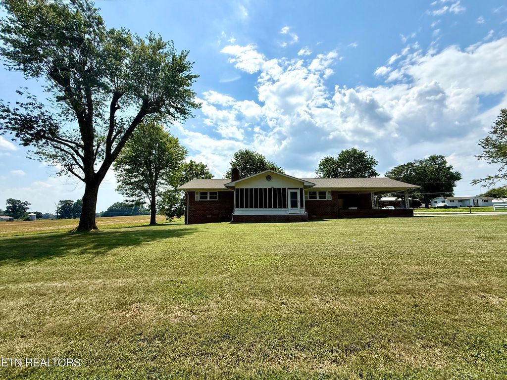 Photo of 1102 Tellico Street South St, Madisonville, TN 37354 (MLS # 1307542)