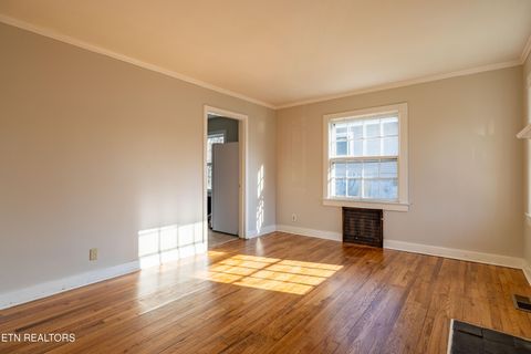 Tiny photo for 2233 Lawson Ave, Knoxville, TN 37917 (MLS # 1328814)