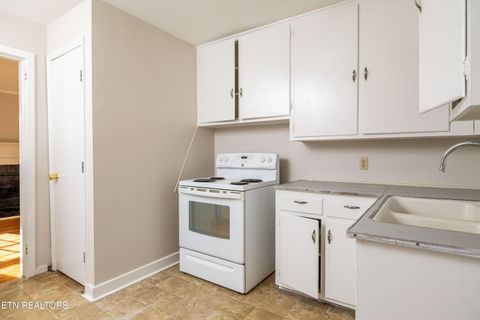 Tiny photo for 2233 Lawson Ave, Knoxville, TN 37917 (MLS # 1328814)