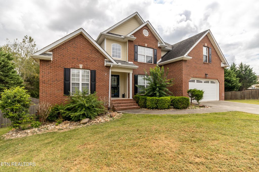 Photo of 1100 Winterberry Lane, Knoxville, TN 37932 (MLS # 1334517)