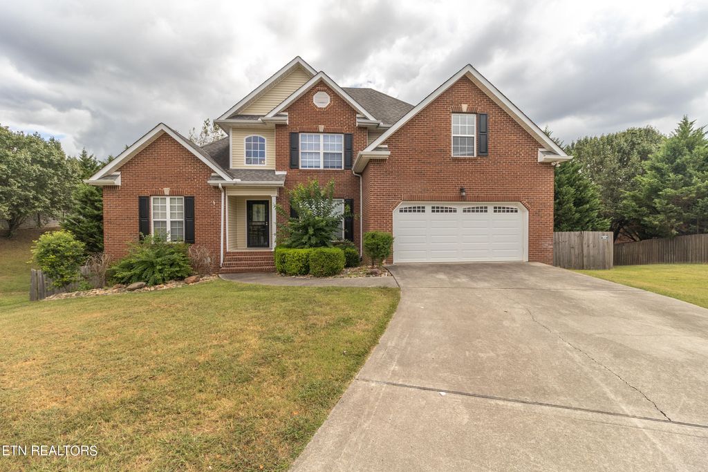 Photo of 1100 Winterberry Lane, Knoxville, TN 37932 (MLS # 1334517)
