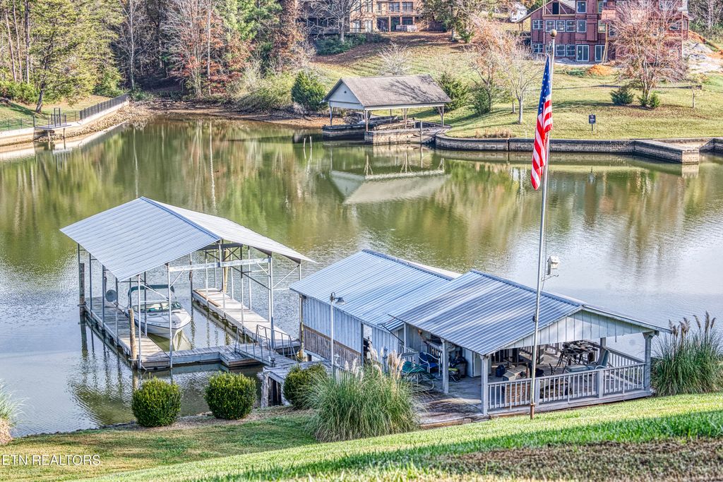 Photo of 1104 Chula Vista Drive, Friendsville, TN 37737 (MLS # 1283264)