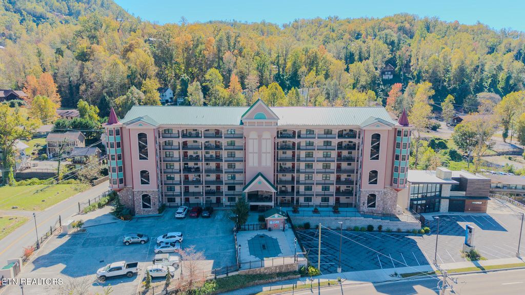 Photo of 210 Roaring Fork #STE 602, Gatlinburg, TN 37738 (MLS # 1317246)