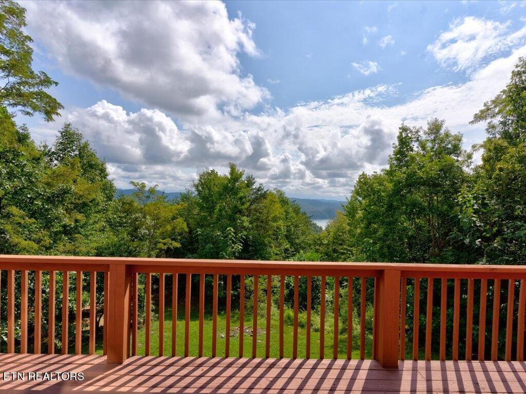Photo of 151 Patchwork Lane, New Tazewell, TN 37825 (MLS # 1238444)