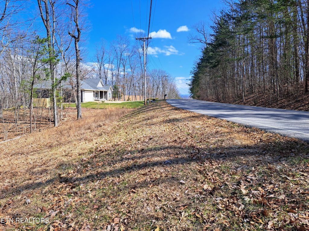 Photo of 349 Rotherham Drive, Crossville, TN 38558 (MLS # 1332832)