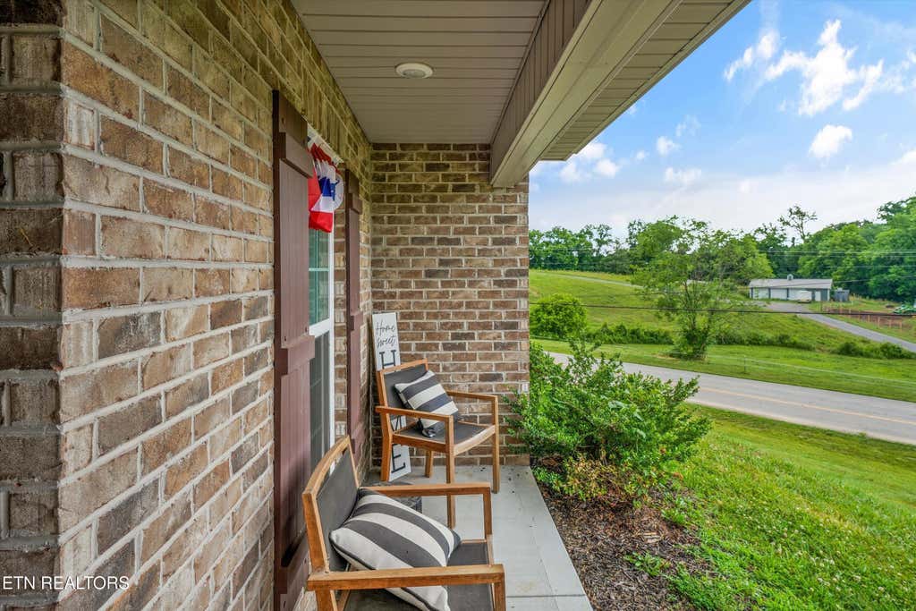 Photo of 1502 Griffitts Blvd, Maryville, TN 37803 (MLS # 1345835)