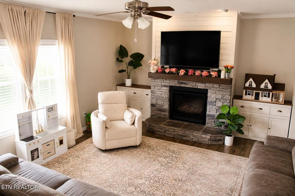 Photo of 250 Cedar Crest Lane, Friendsville, TN 37737 (MLS # 1340834)