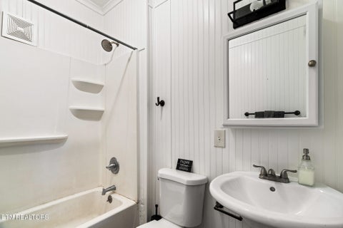 Tiny photo for 2314 Washington Ave, Knoxville, TN 37917 (MLS # 1356217)