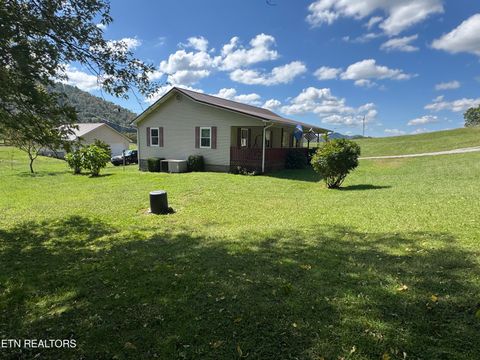 1592 Dry Valley Rd Thorn Hill TN 37881