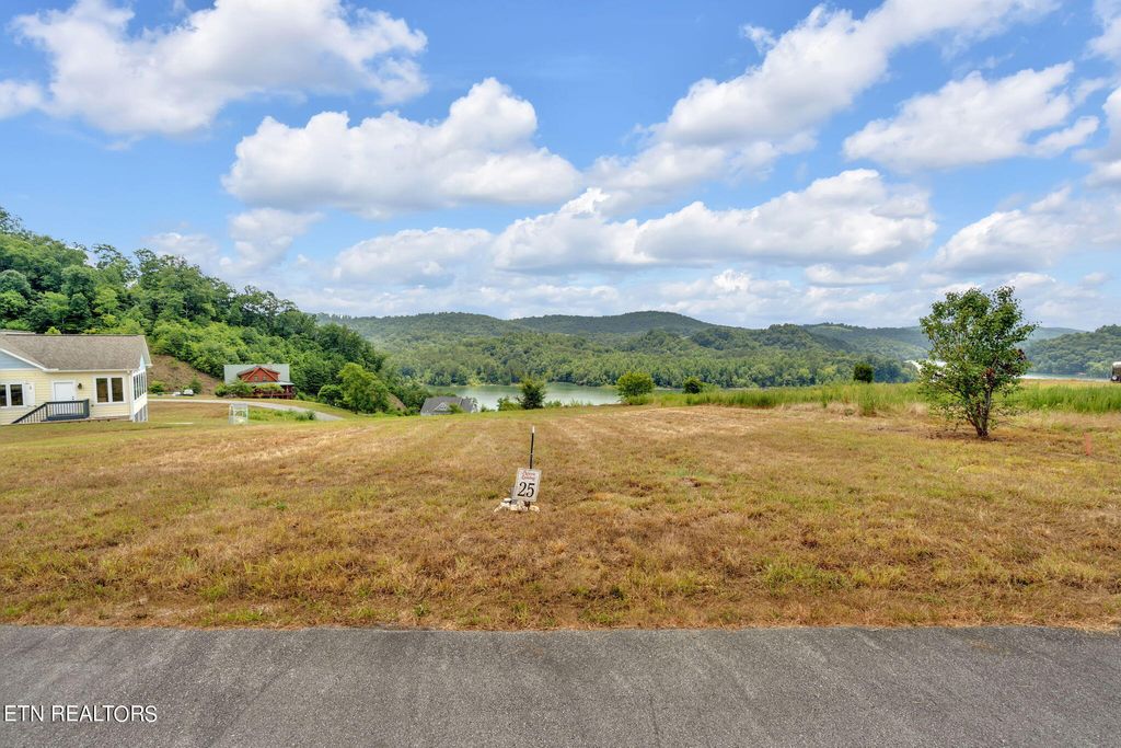 Photo of LOT 25 Windward Blvd, Tazewell, TN 37879 (MLS # 1266091)
