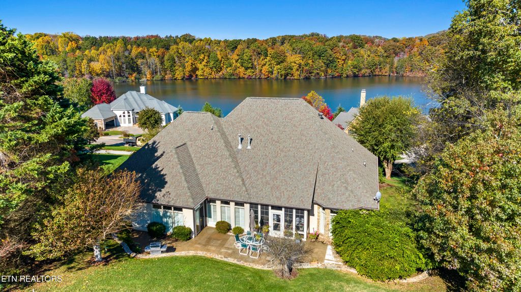 Photo of 310 Pineberry Drive, Vonore, TN 37885 (MLS # 1321071)