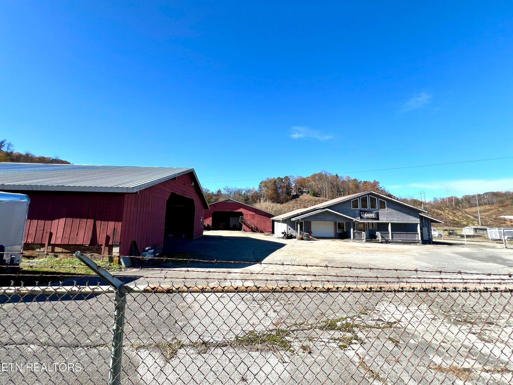 Photo of 2203 Goldrush Rd, Pigeon Forge, TN 37863 (MLS # 1322328)
