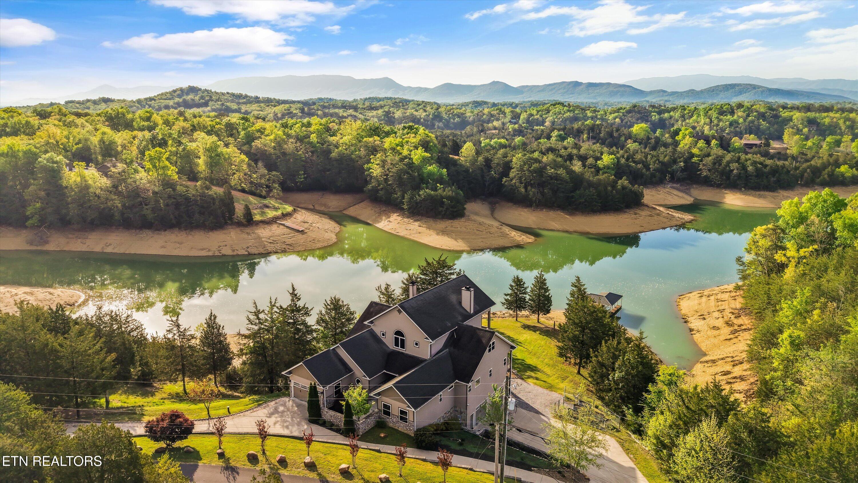 3648 Foxfire Way