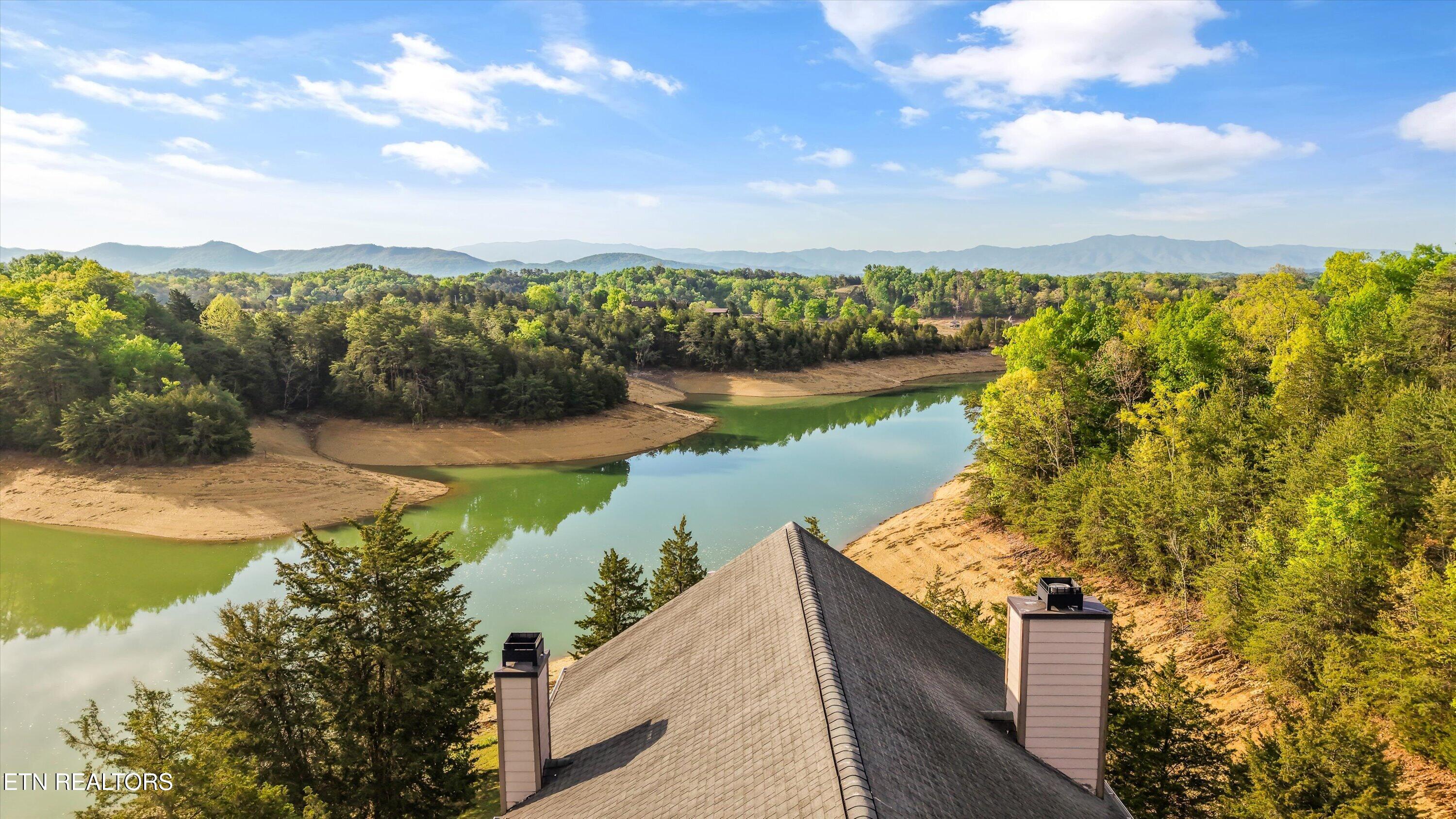 3648 Foxfire Way