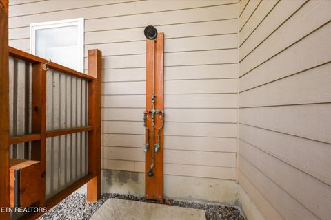 Tiny photo for 3648 Foxfire Way, Sevierville, TN 37876 (MLS # 1337567)