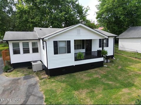 Photo of 1303 Chestnut St, Knoxville, TN 37920 (MLS # 1319460)