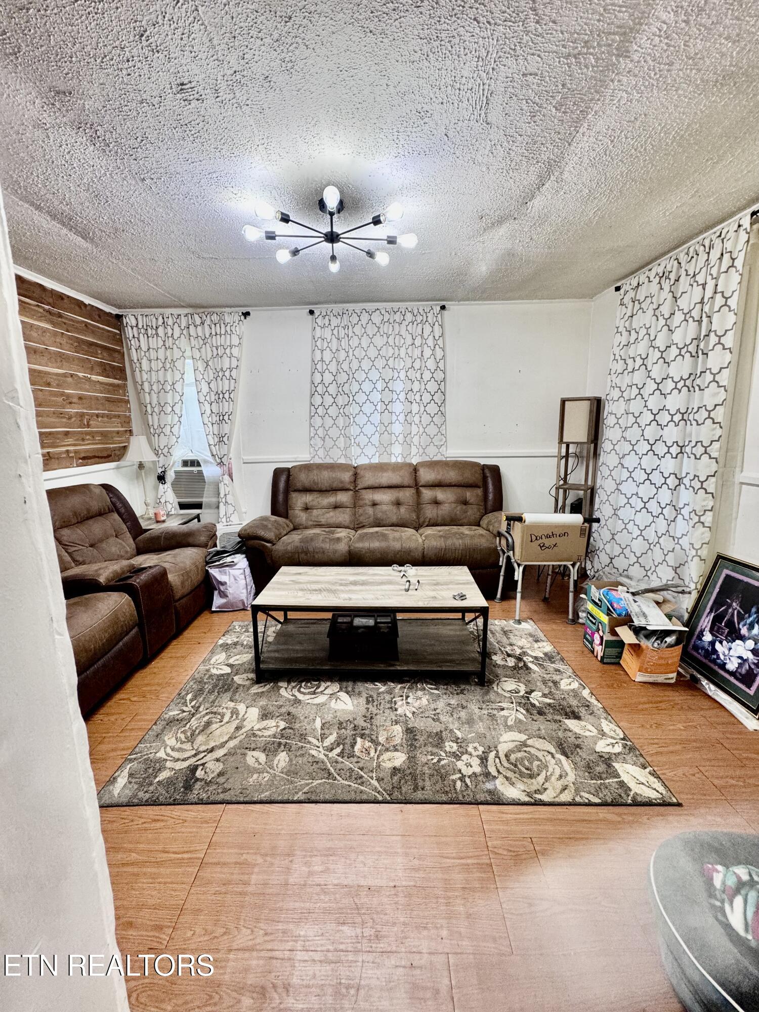 483 Watauga Ave