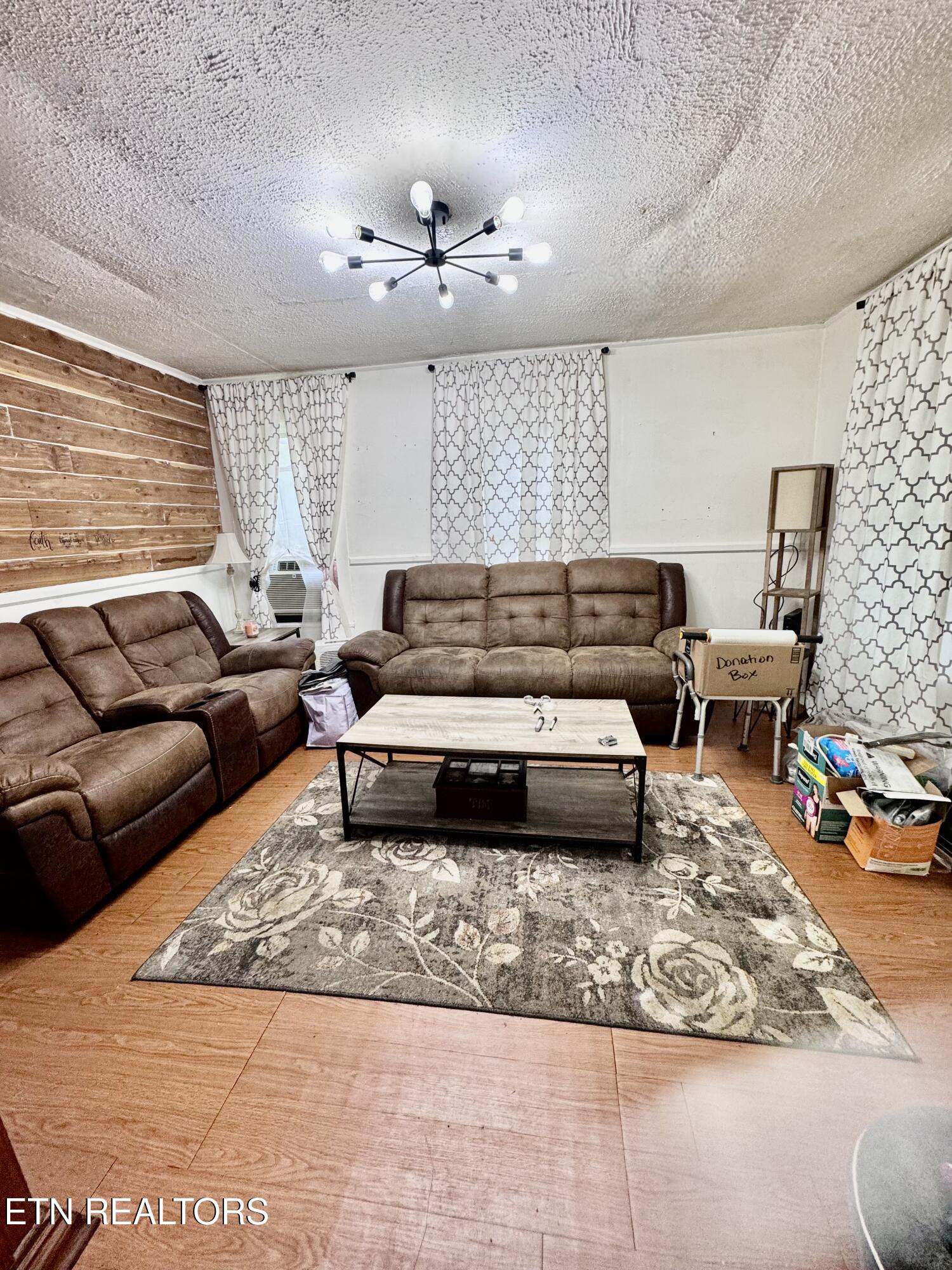 483 Watauga Ave